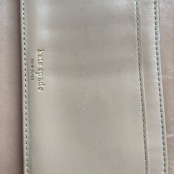 Kate Spade vintage Ivory Leather Wallet - Picture 4 of 6